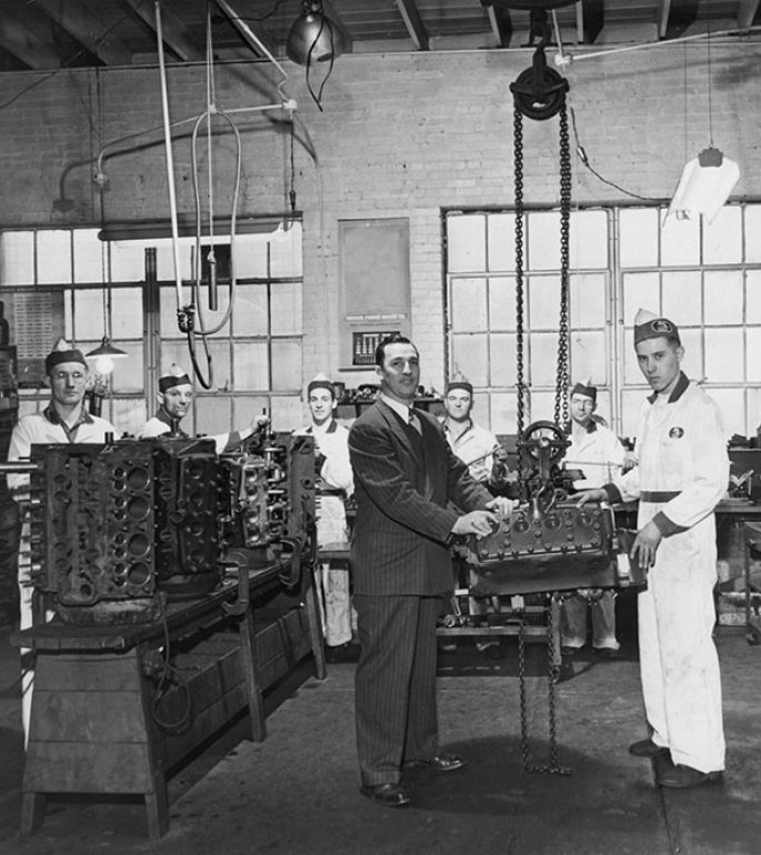 Alvin-Ruxer-in-Shop-1943